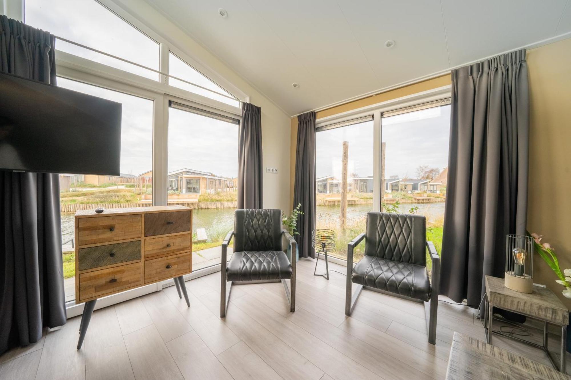 Europarcs De Kraaijenbergse Plassen Linden 客房 照片